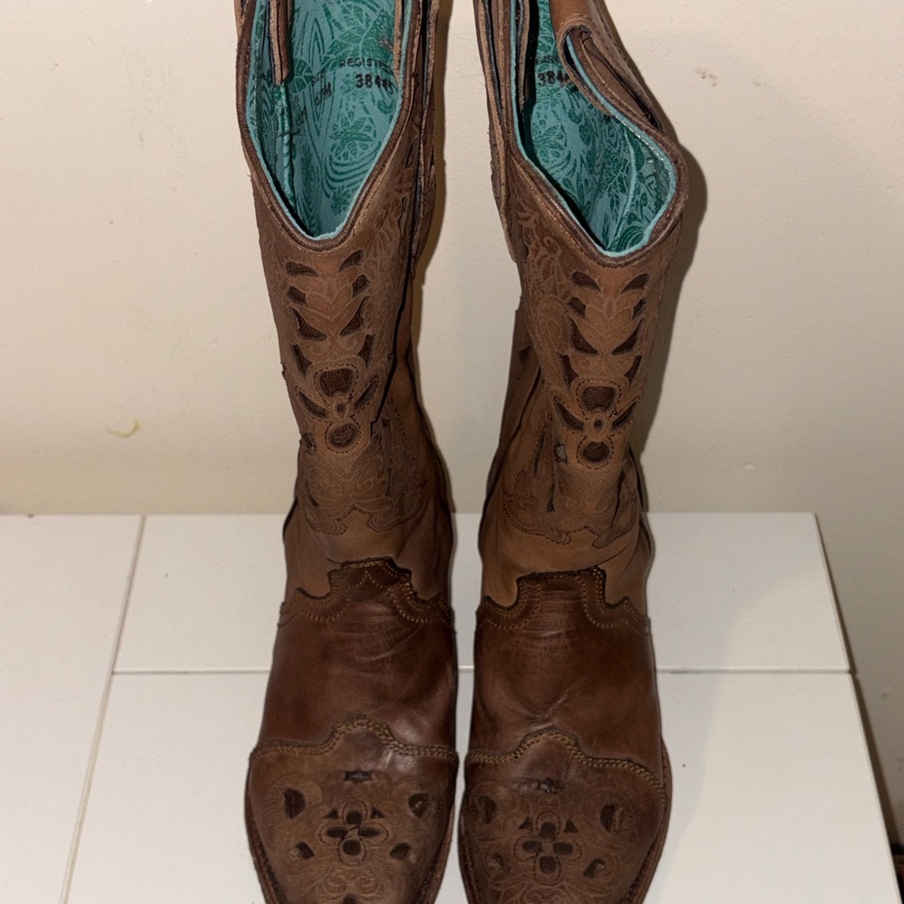 Corral Brown Embroidered Leather Boots